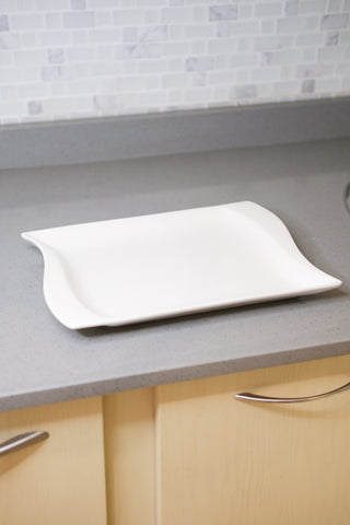 Wave design ceramic plate